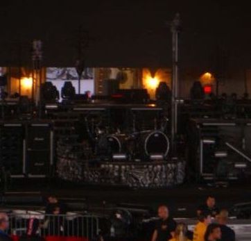 tommys drums set before he start beatting da shit out of it